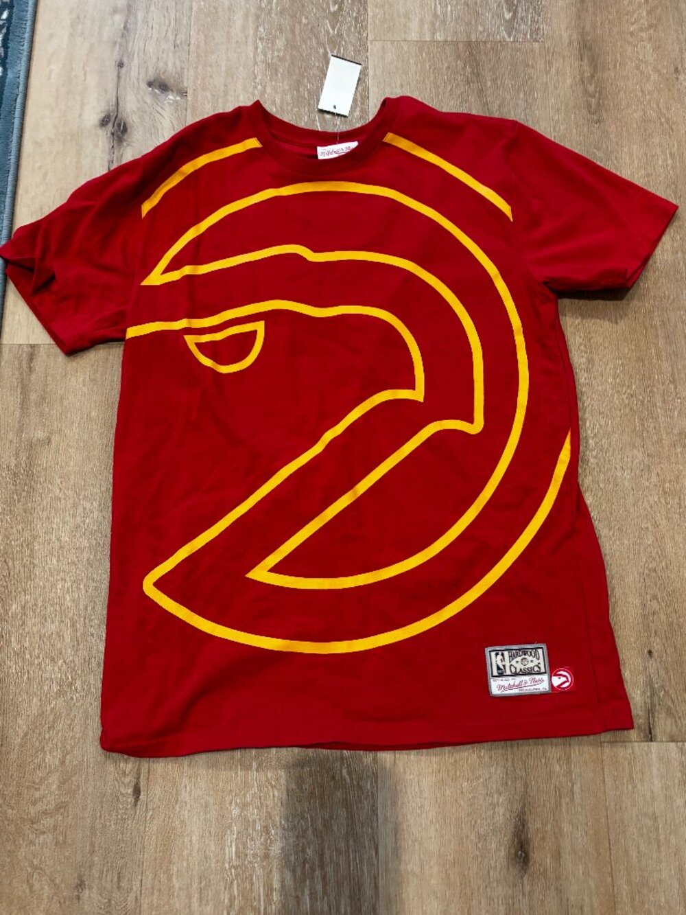 Mitchell & Ness Hardwood Classics "Big Face" Atlanta Hawks tee